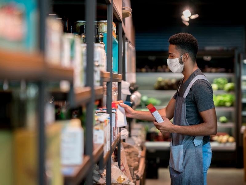 Por que Contratar um Repositor de Mercadorias de Supermercados?