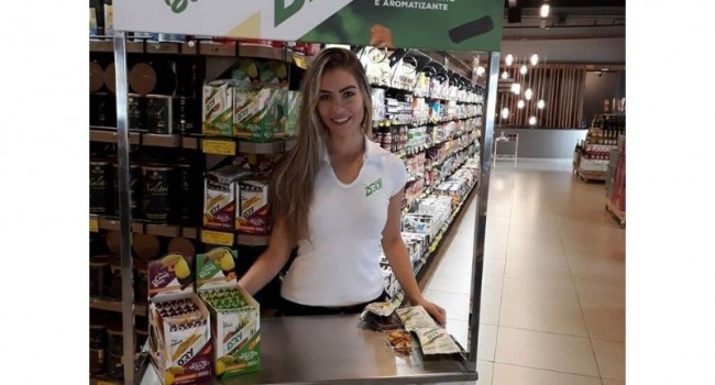 Promotora de Degustação de Produtos em Goiânia